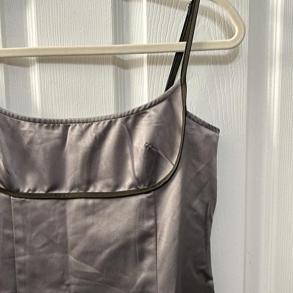 Prettylittlething dress. NWT Gray. Spaghettis straps. Midi length. Size 6 - Picture 3 of 9